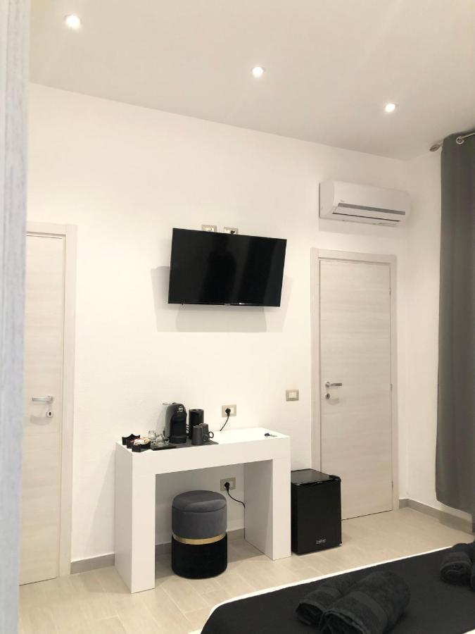 International House Olbia Hotel Ngoại thất bức ảnh